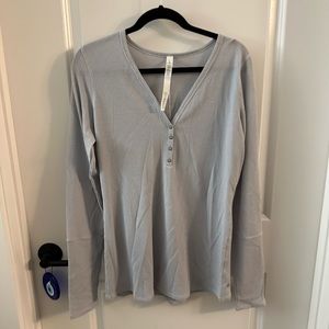 LULULEMON long sleeve top grey